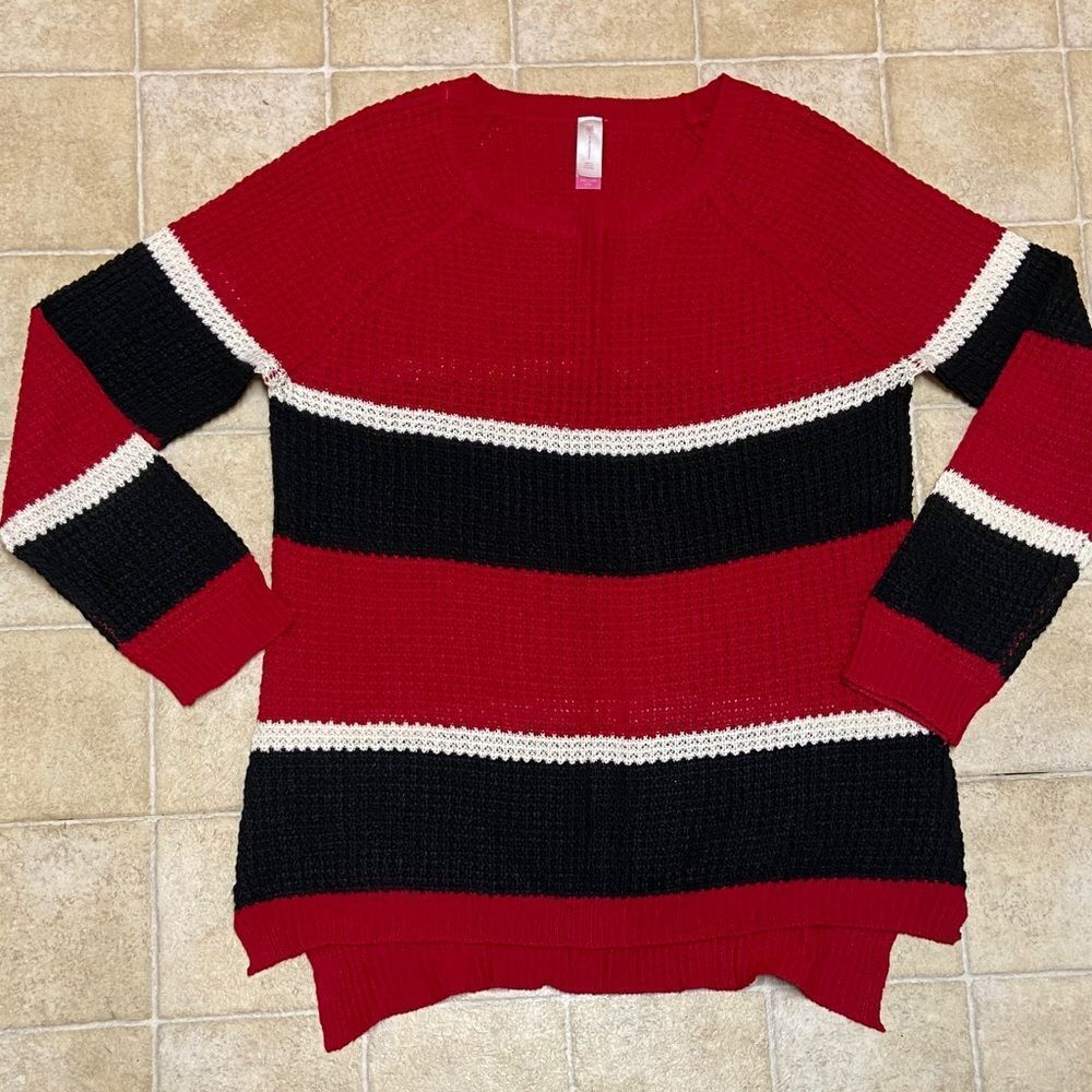 No Boundaries Chic Women's Red and Black Striped Sweater Size XXL /2XL (19)
